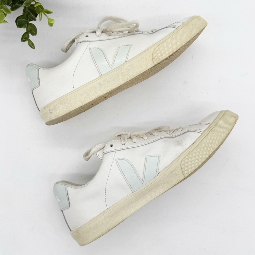 Veja Esplar Mint White Leather Sneakers Size 6 Athleisure Casual Travel Everyday - Picture 7 of 10